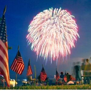 HAPPY JULY 4. Vibrant Fireworks Display